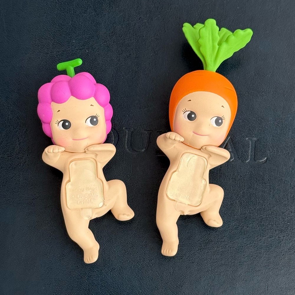 Authentic Sonny Angel hippers: Havest series (grape & carrot)